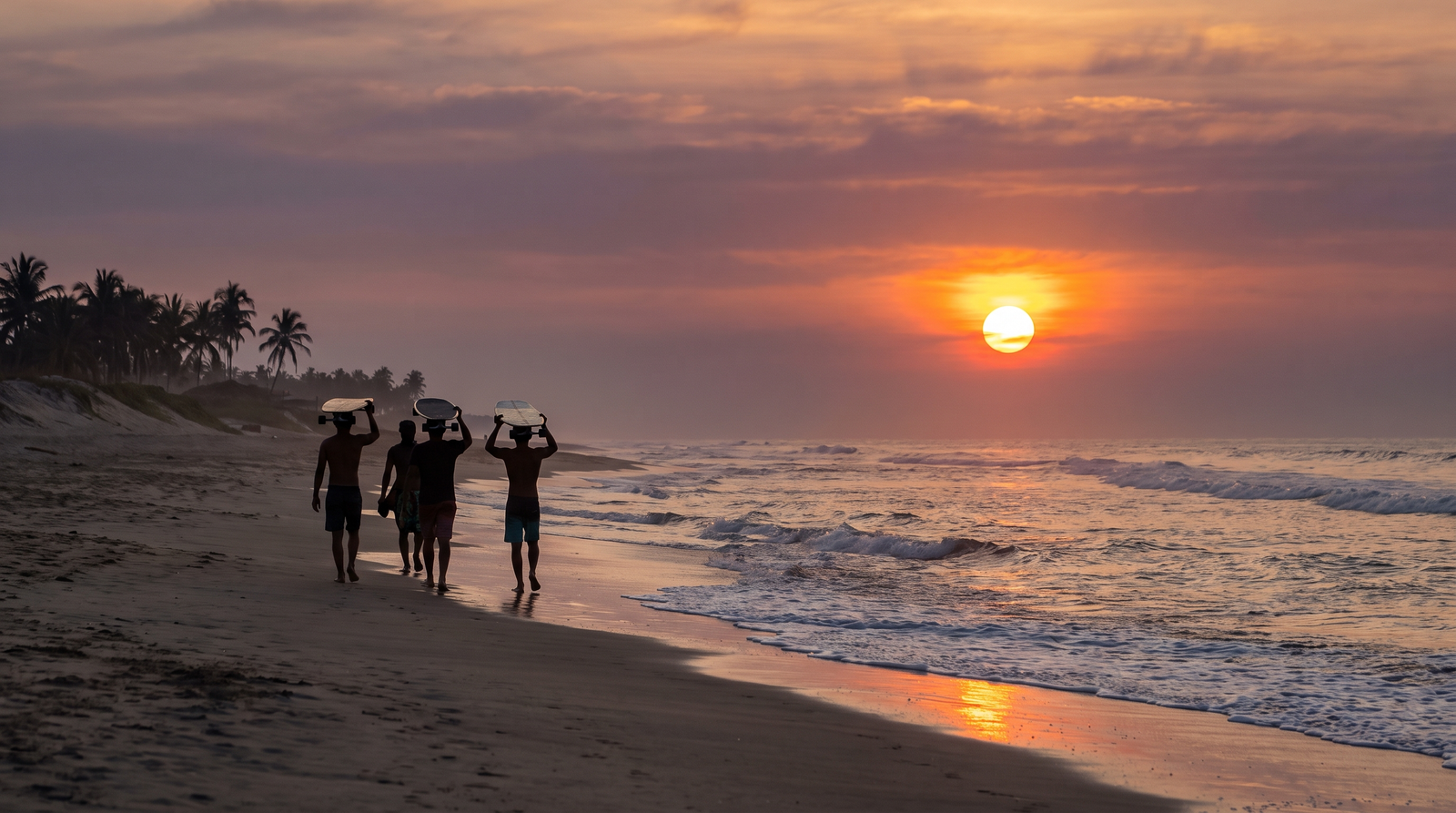 Atardecer en la Riviera Nayarit, costa al norte de Puerto Vallarta